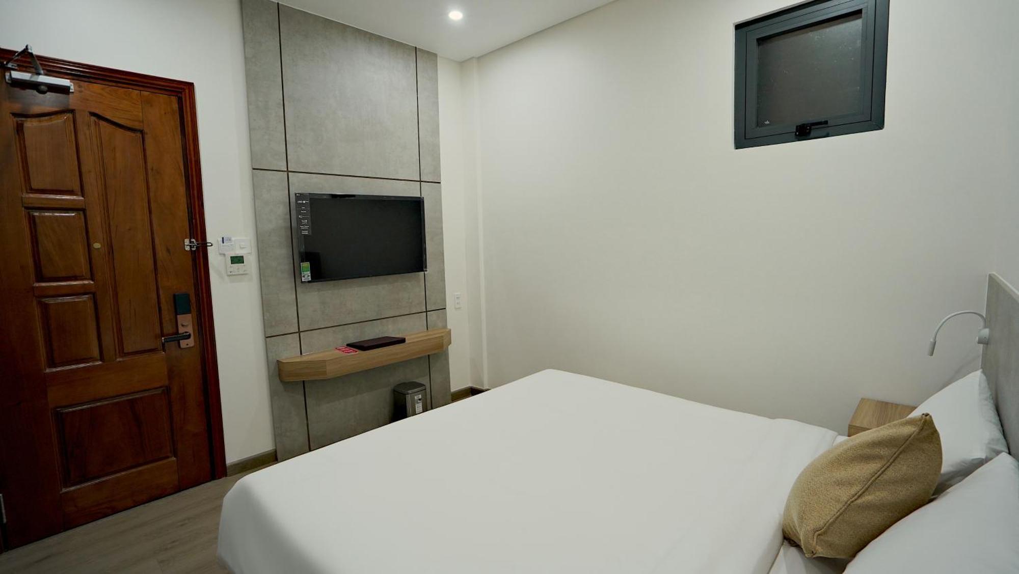 Thanh Thuy Hotel Буонметхуот Экстерьер фото