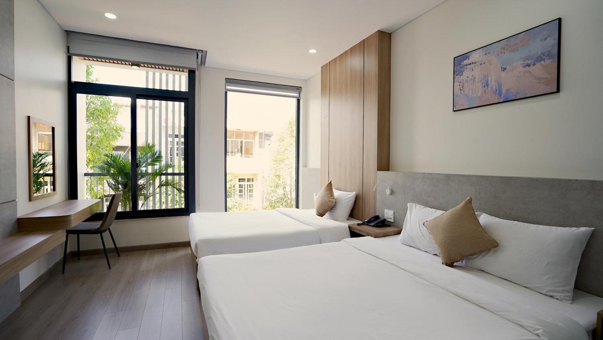 Thanh Thuy Hotel Буонметхуот Экстерьер фото