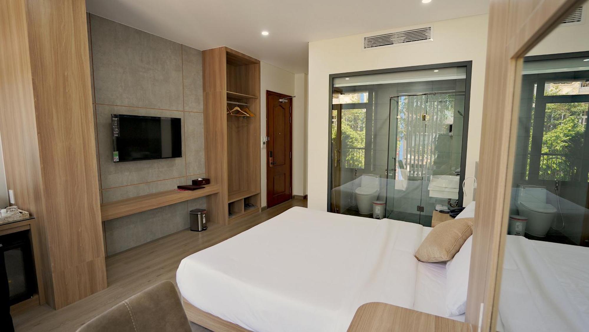 Thanh Thuy Hotel Буонметхуот Экстерьер фото