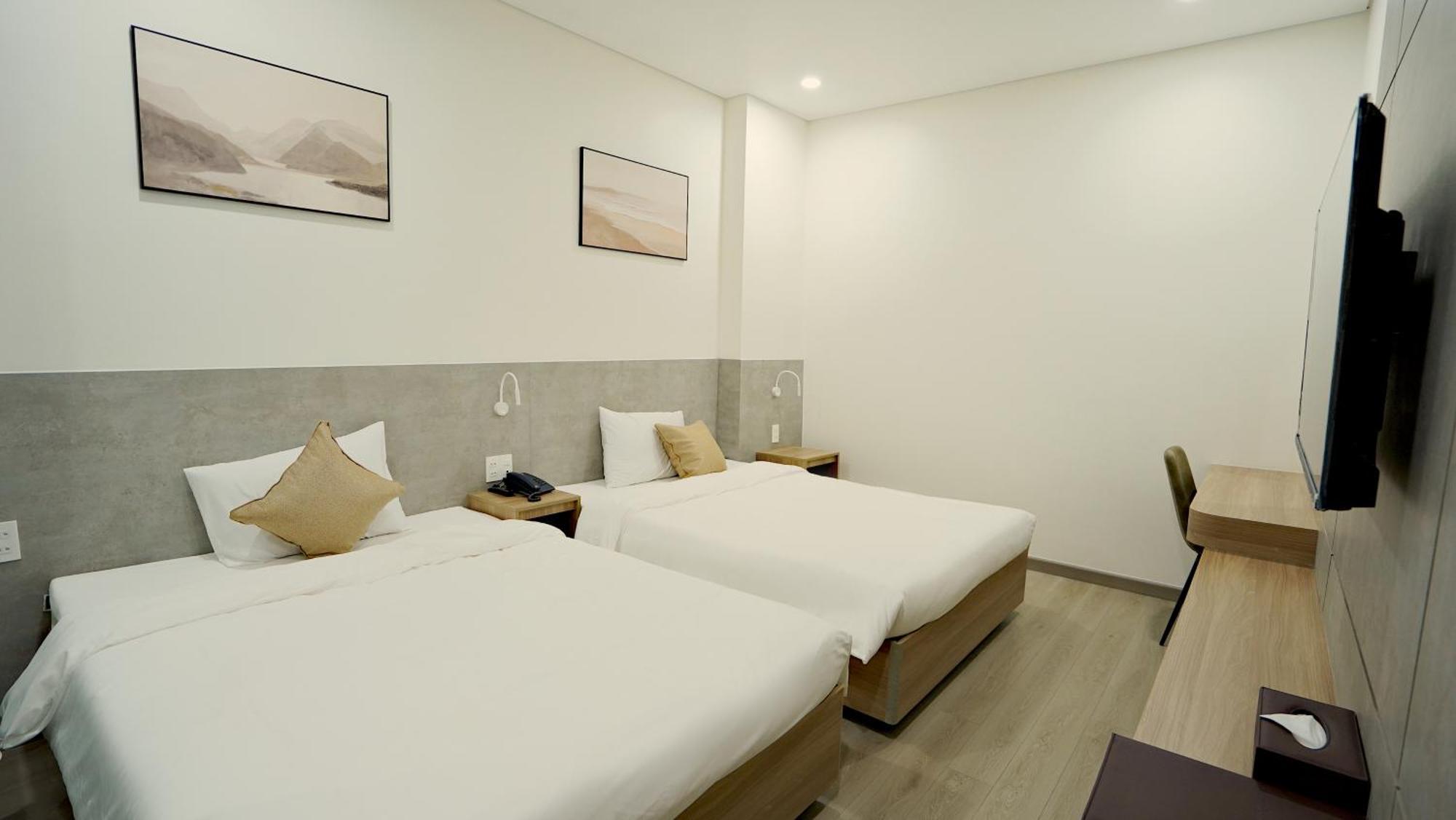 Thanh Thuy Hotel Буонметхуот Экстерьер фото