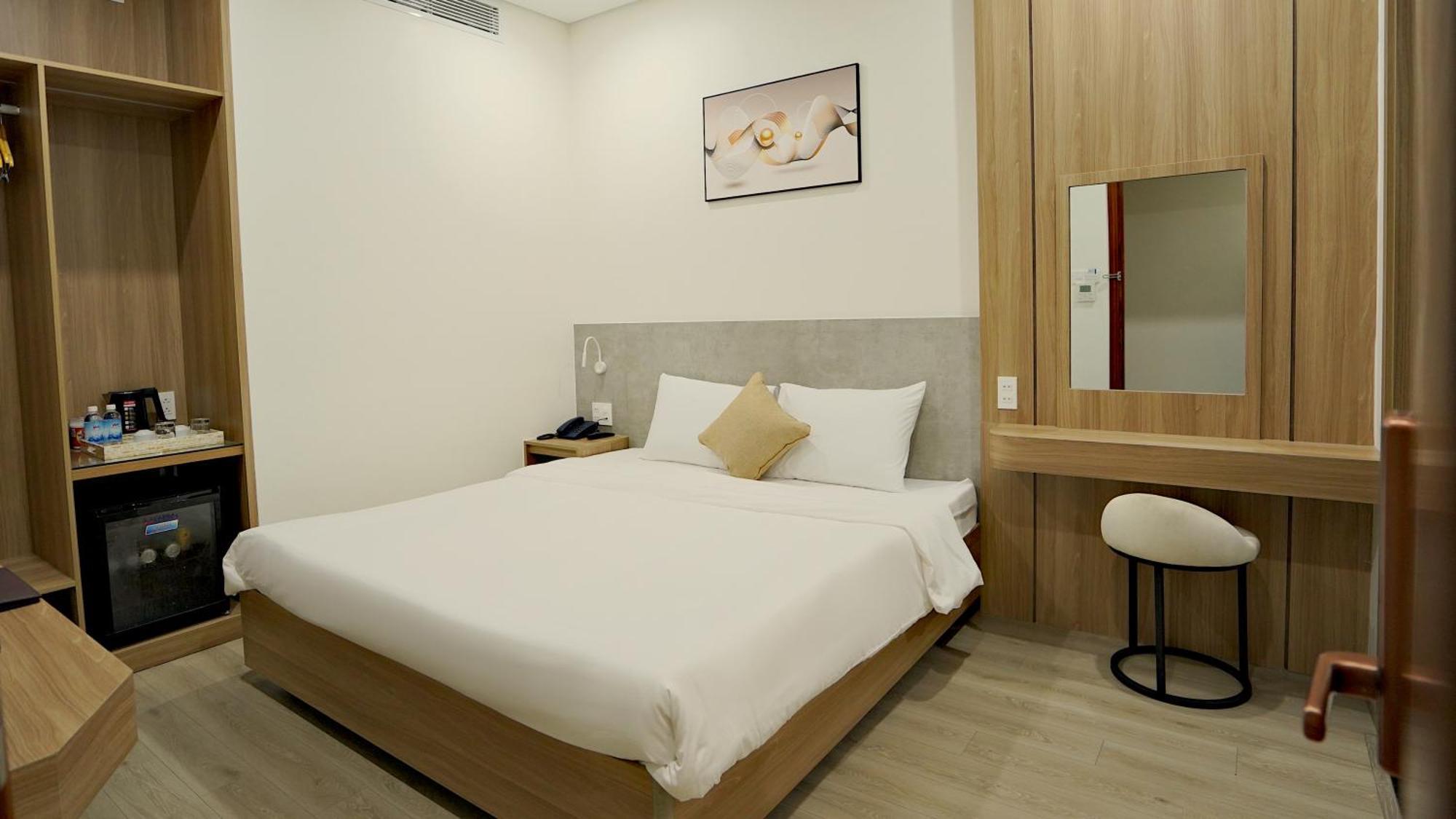 Thanh Thuy Hotel Буонметхуот Экстерьер фото